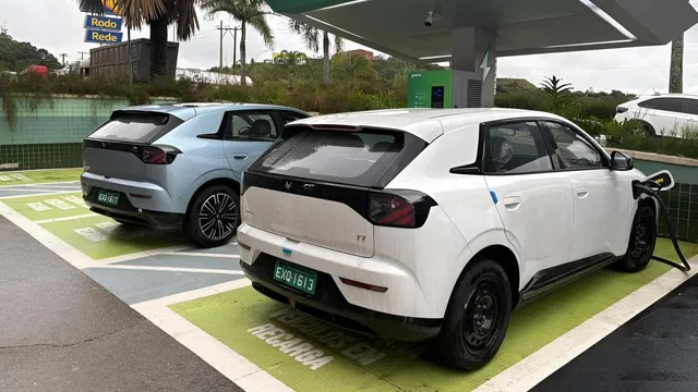 Arcfox T1 Elétrico é Flagrado em São Paulo