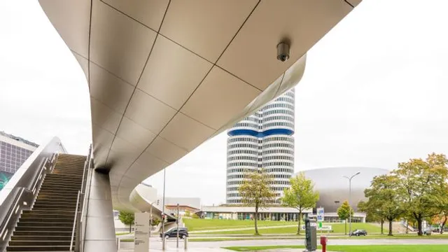 A História e a Inovação da BMW: Um Passeio pelo BMW Museum