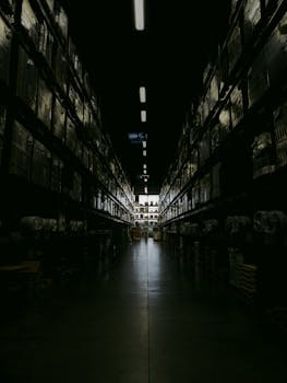 Amazon Sob Fogo Judicial: Venda de Celulares Irregulares no Brasil Proibida por 