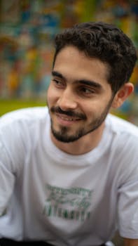 Jovem Artista Brasileiro Vence Concurso da Fifa com Obras Inspiradoras
