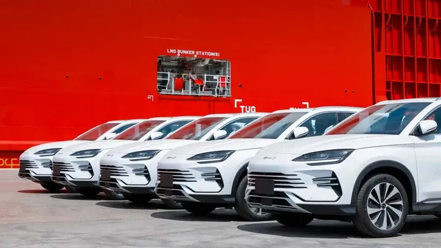 China Bate Recorde de Exportações de Veículos
