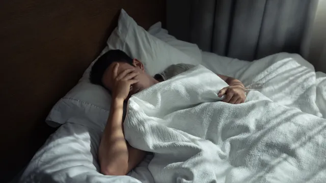 Perda de sono pode levar ao ganho de peso, mesmo com sono adequado