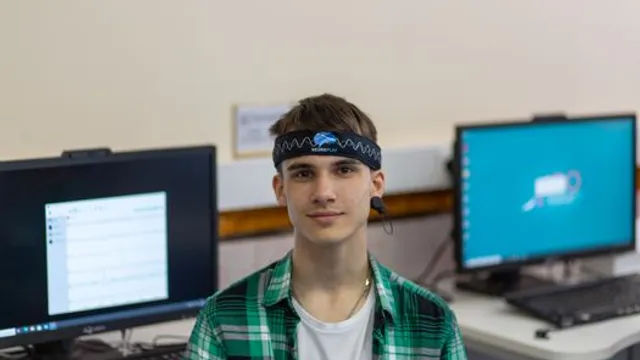 Primeiro usuário de implante cerebral fala com ajuda de tecnologia avançada