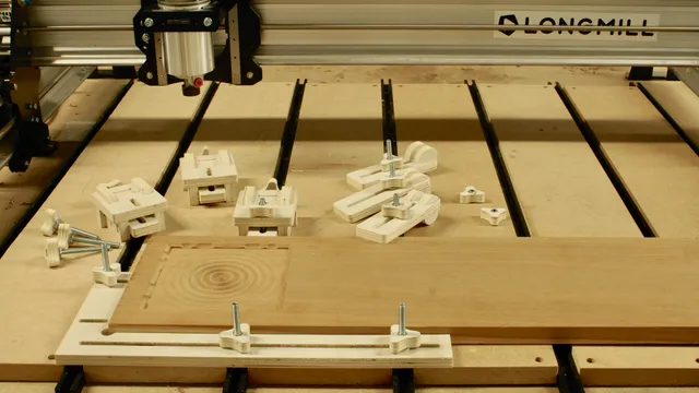 Três Clamps Facilmente Fazíveis para Corte CNC